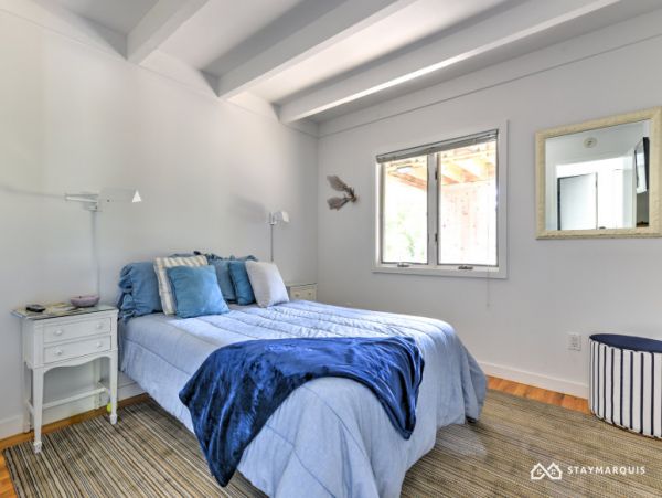 Hamptons Home 1020698
