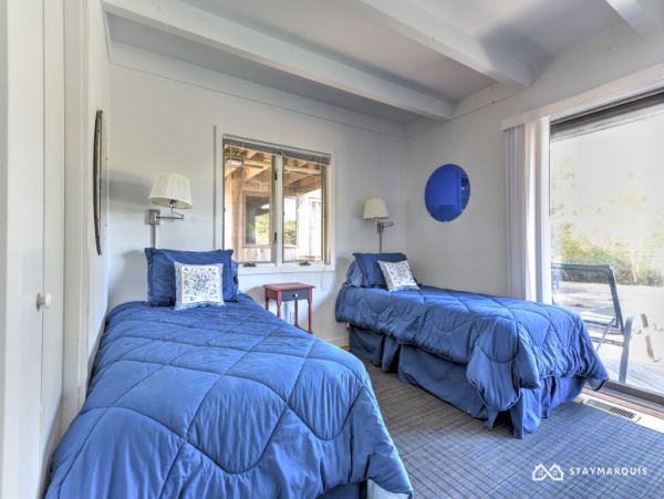 Hamptons Home 1020698