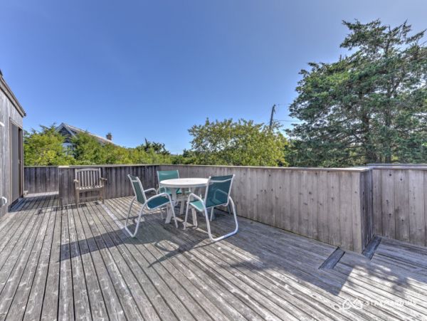 Hamptons Home 1020698