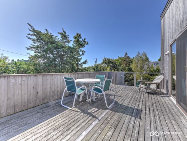 Hamptons Home 1020698
