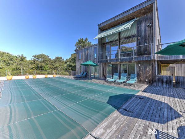 Hamptons Home 1020698