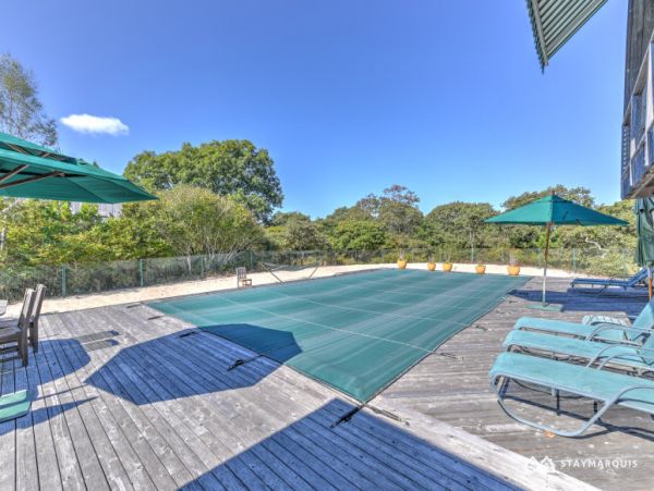 Hamptons Home 1020698