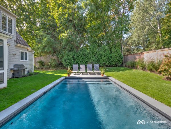 Hamptons Home 1020700