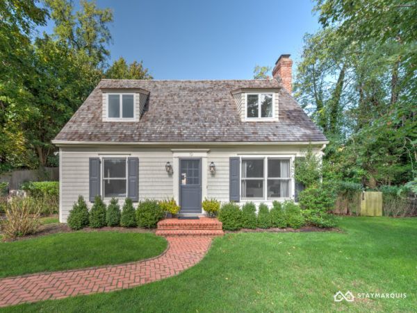 Hamptons Home 1020700