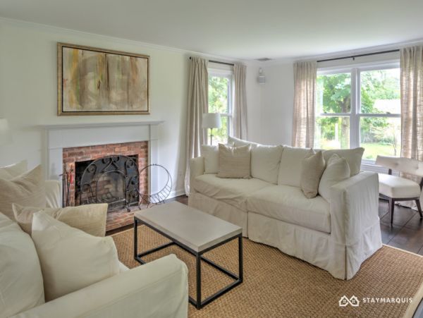 Hamptons Home 1020700
