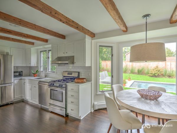 Hamptons Home 1020700