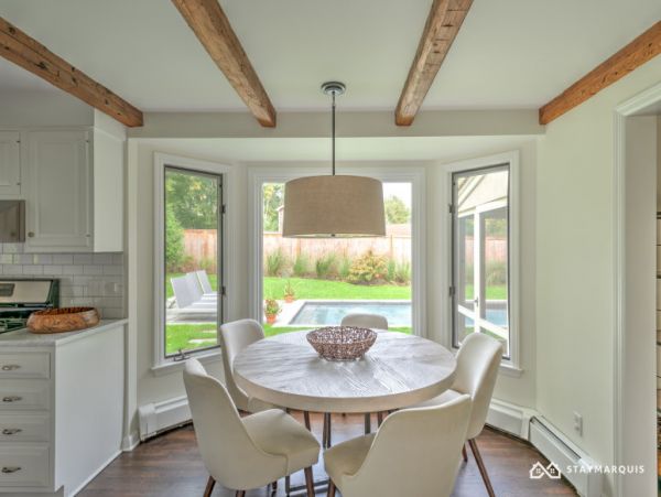 Hamptons Home 1020700