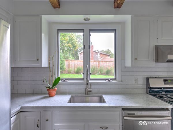Hamptons Home 1020700
