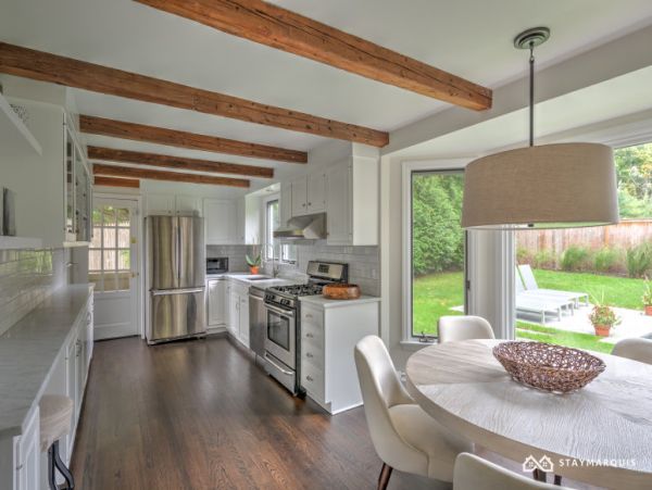 Hamptons Home 1020700