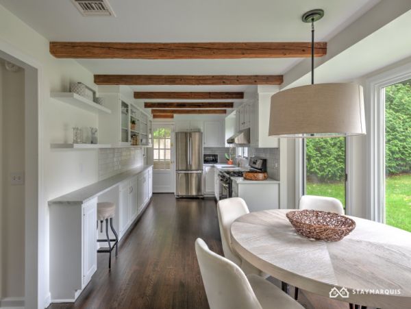 Hamptons Home 1020700
