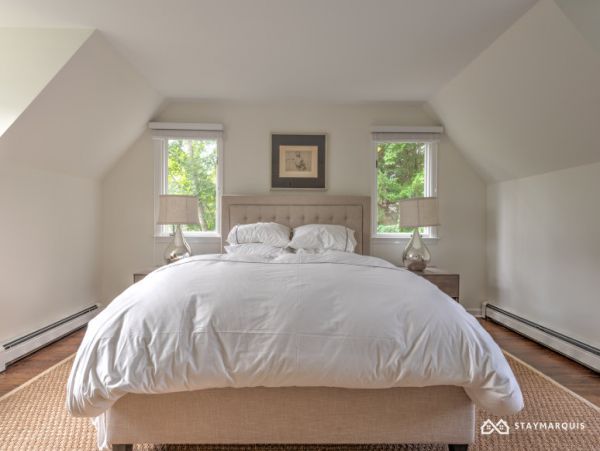 Hamptons Home 1020700