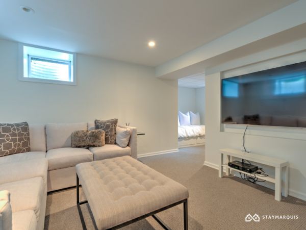 Hamptons Home 1020700
