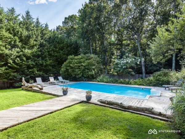 Hamptons Home 1020701
