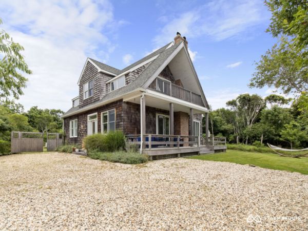 Hamptons Home 1020702