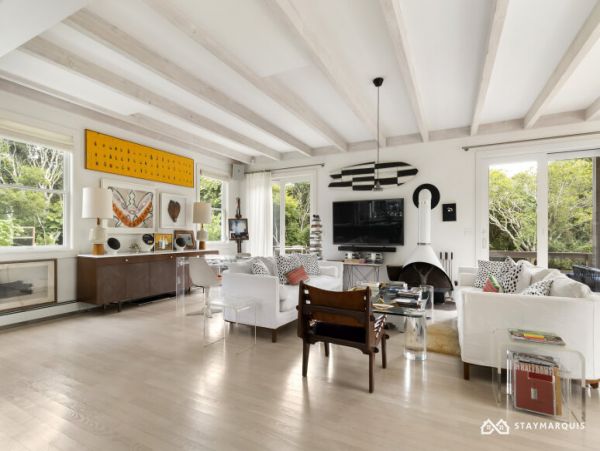 Hamptons Home 1020702