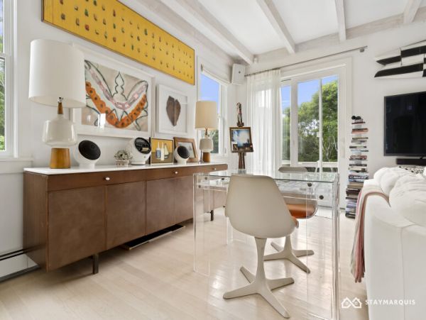 Hamptons Home 1020702
