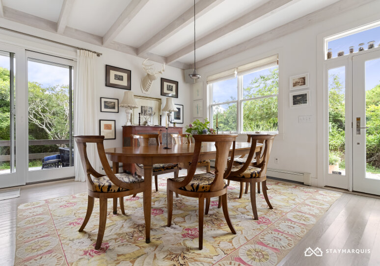 Hamptons Home 1020702
