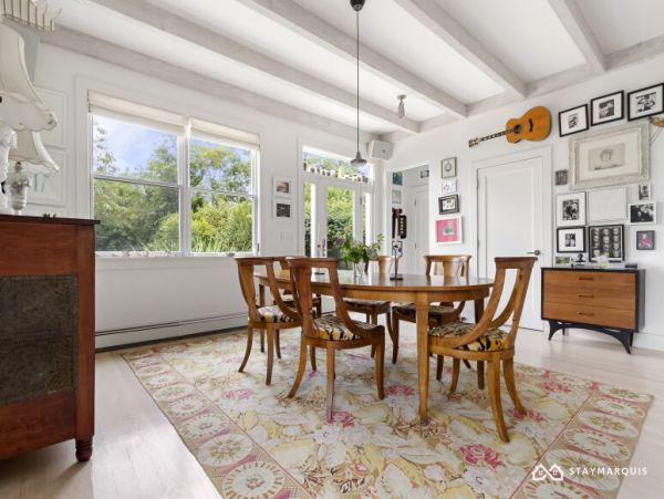 Hamptons Home 1020702