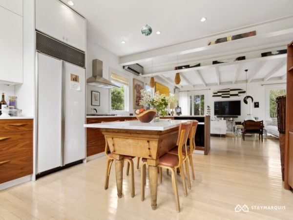 Hamptons Home 1020702
