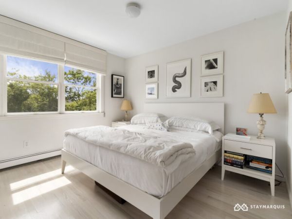 Hamptons Home 1020702