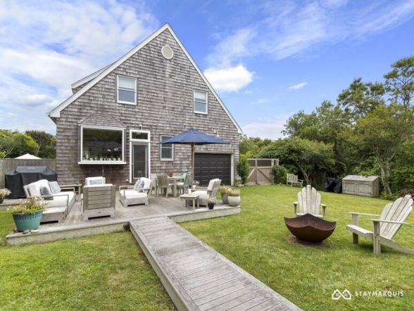 Hamptons Home 1020702