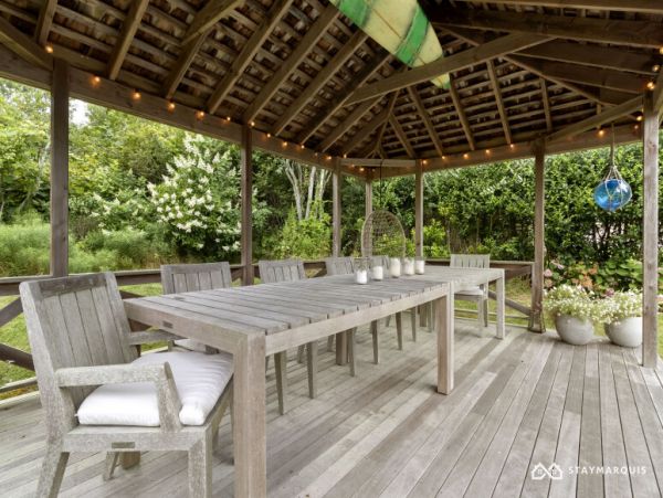 Hamptons Home 1020702