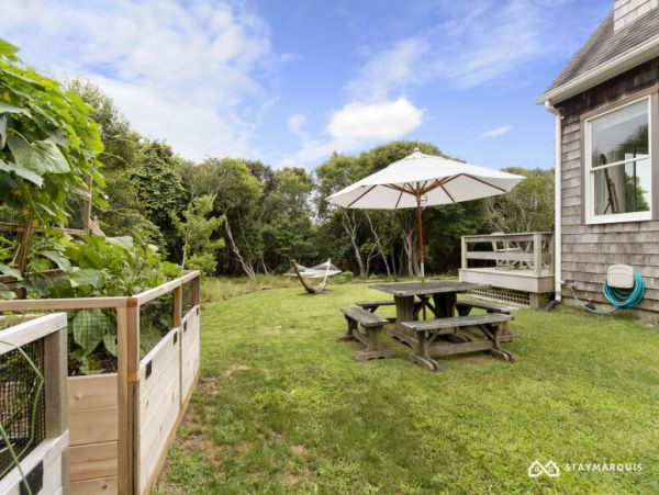 Hamptons Home 1020702