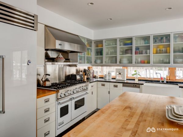 Hamptons Home 1020703