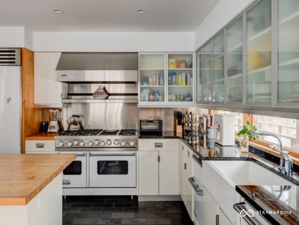 Hamptons Home 1020703