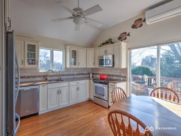 Hamptons Home 1020704