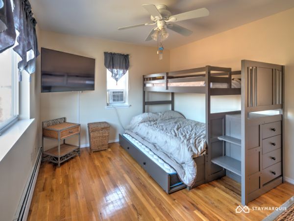 Hamptons Home 1020704