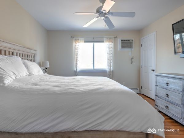 Hamptons Home 1020704