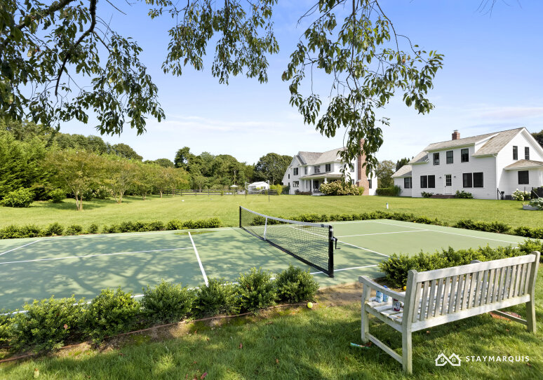 Hamptons Home 1020705