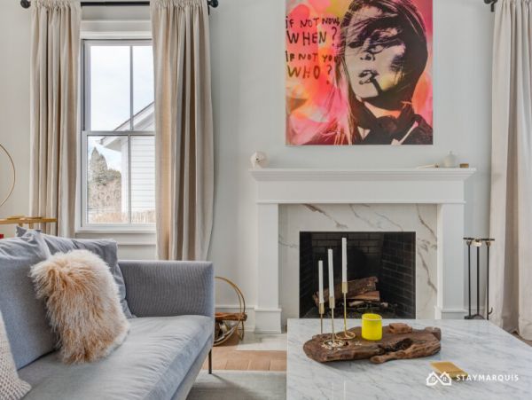 Hamptons Home 1020705