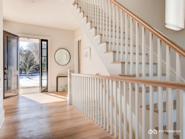 Hamptons Home 1020705