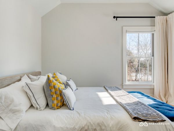 Hamptons Home 1020705