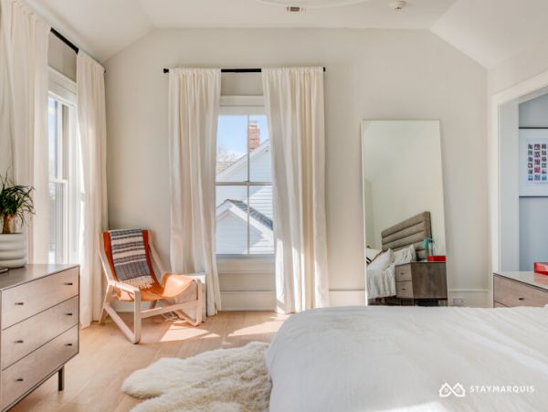 Hamptons Home 1020705