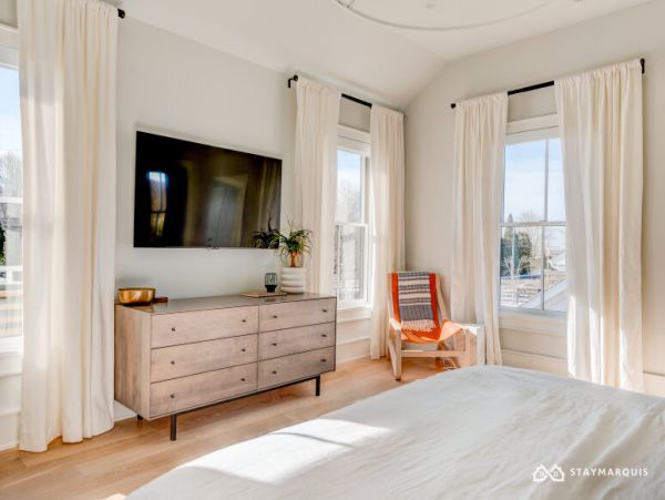Hamptons Home 1020705