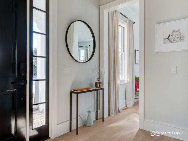 Hamptons Home 1020705