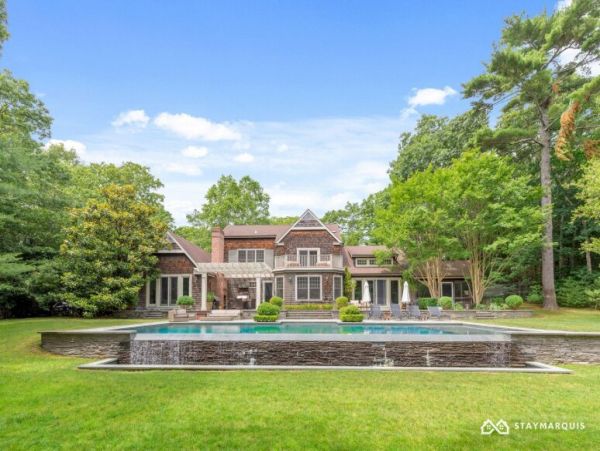 Hamptons Home 1020709