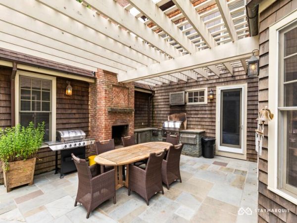 Hamptons Home 1020709