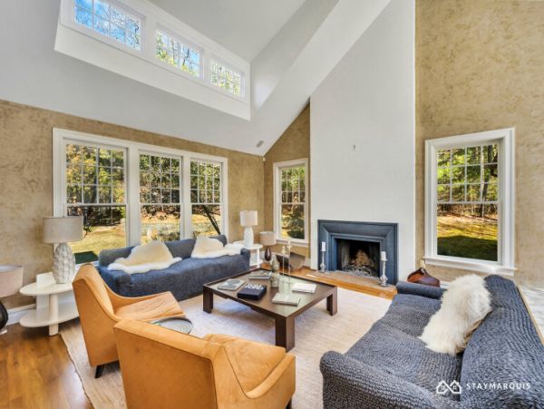 Hamptons Home 1020709