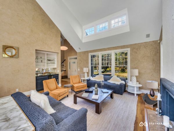 Hamptons Home 1020709