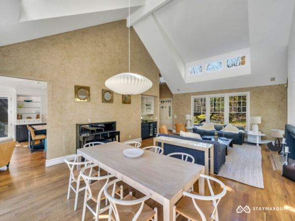 Hamptons Home 1020709