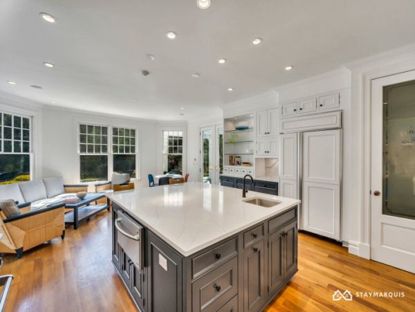 Hamptons Home 1020709