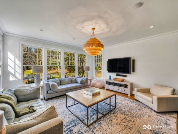 Hamptons Home 1020709