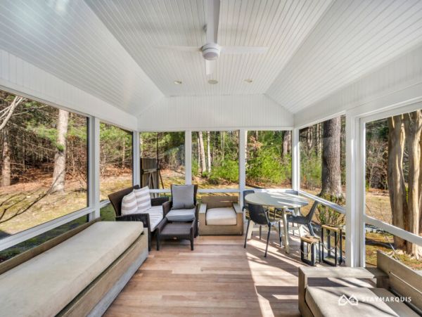 Hamptons Home 1020709