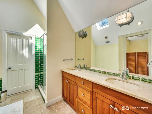 Hamptons Home 1020709
