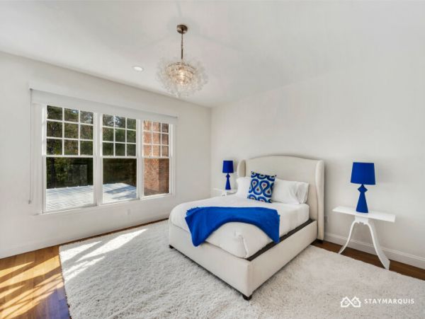 Hamptons Home 1020709