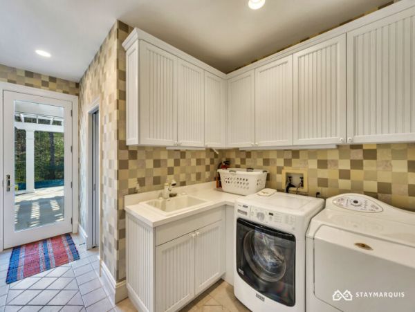 Hamptons Home 1020709